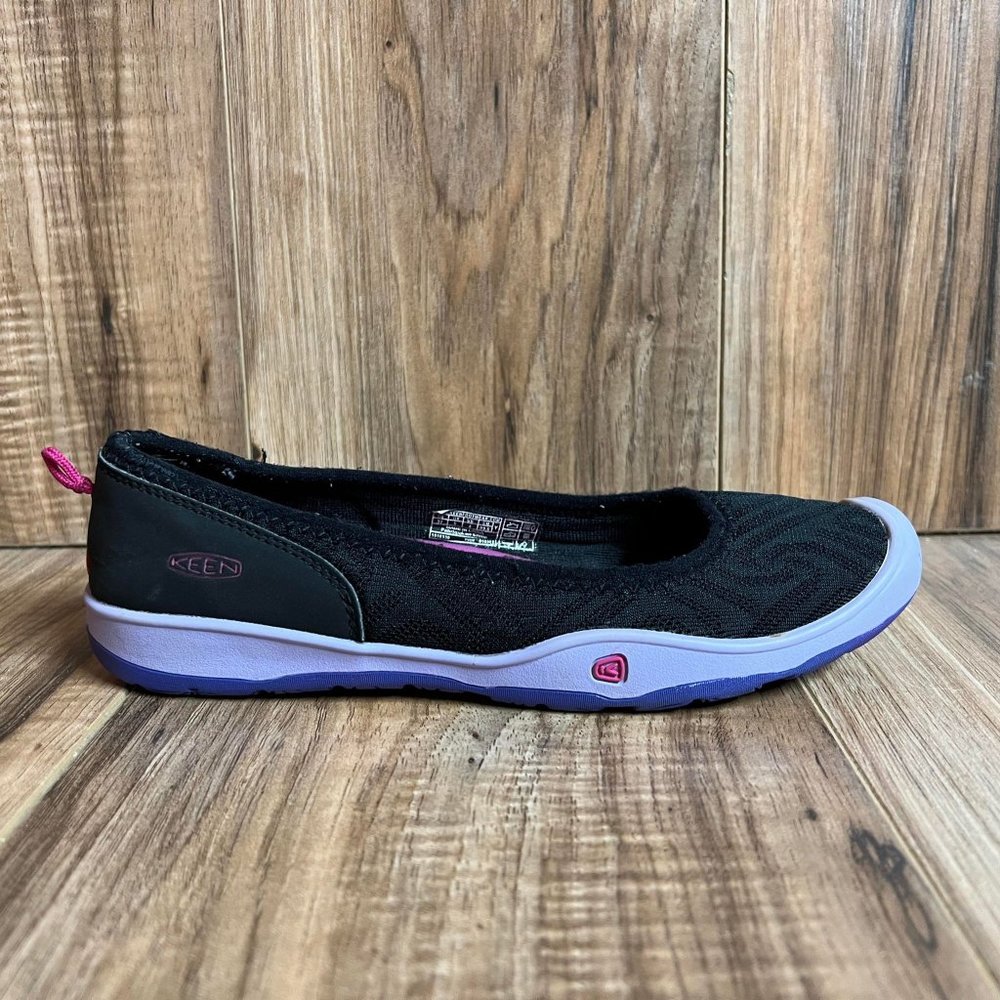 Keen Big Kids Moxie Flat Shoes Black Liberty Purple Slip On Mesh 1016339 Size 5